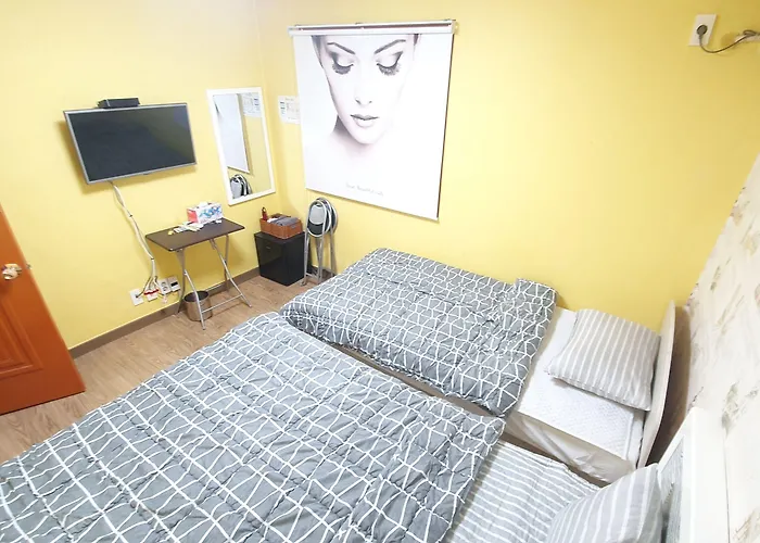 Hostel Hipzy *